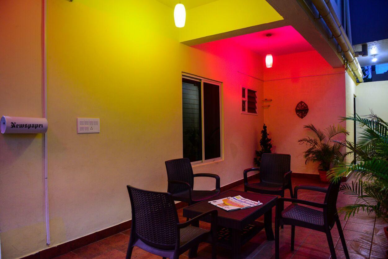 Varsha Enclave- Trinity House Aparthotel Mysore Buitenkant foto