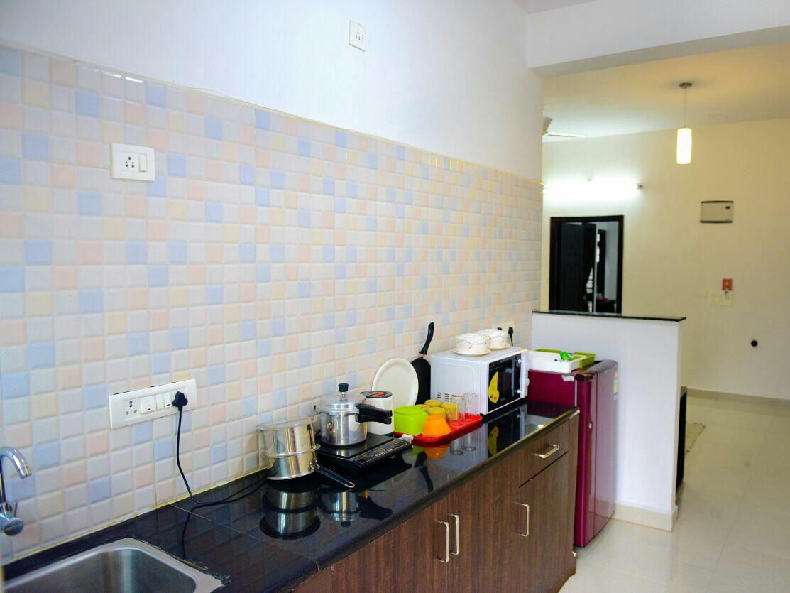 Varsha Enclave- Trinity House Aparthotel Mysore Buitenkant foto